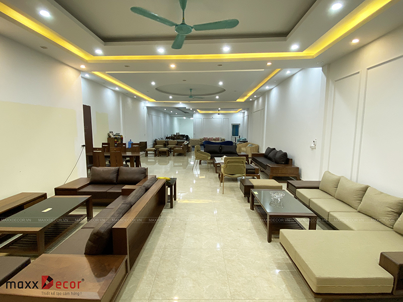 Hoàn thiện nội thất showroom Ninh Bình