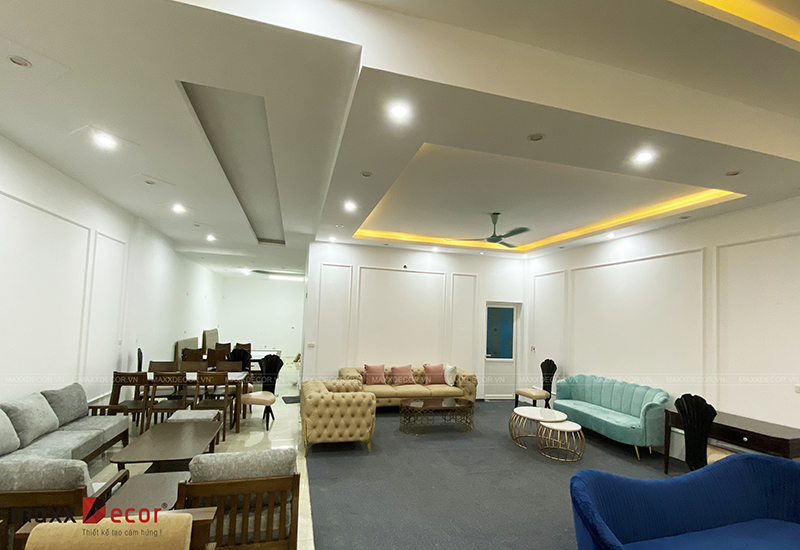 Hoàn thiện nội thất showroom Ninh Bình