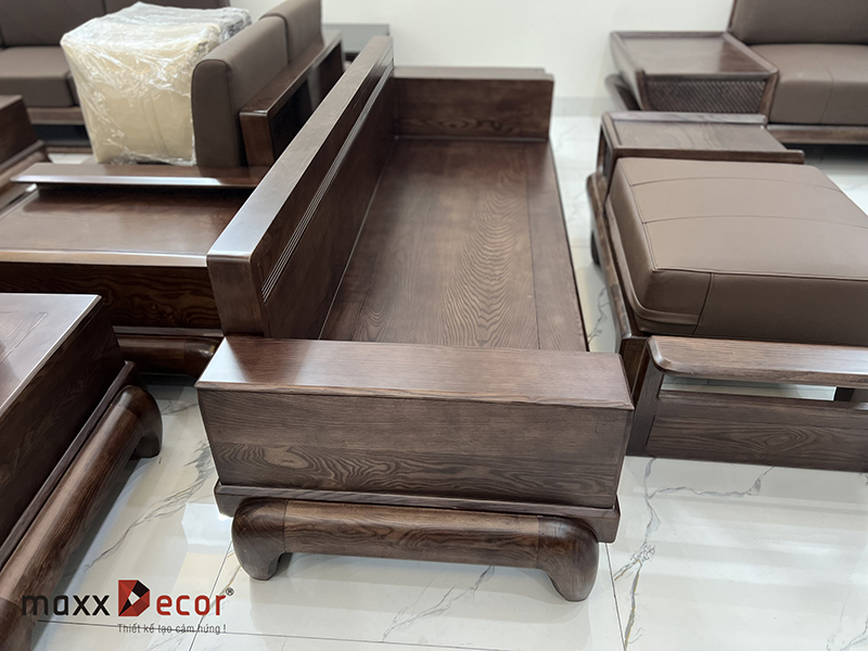 Review sofa gỗ tự nhiên cao cấp tại showroom maxxDecor