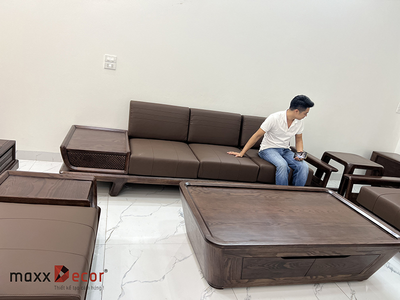 Review sofa gỗ tự nhiên cao cấp tại showroom maxxDecor