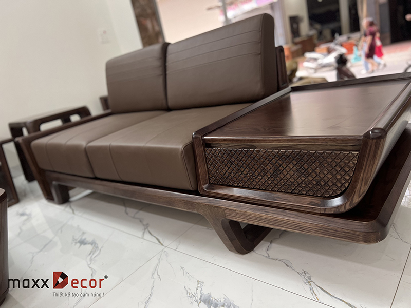 Review sofa gỗ tự nhiên cao cấp tại showroom maxxDecor